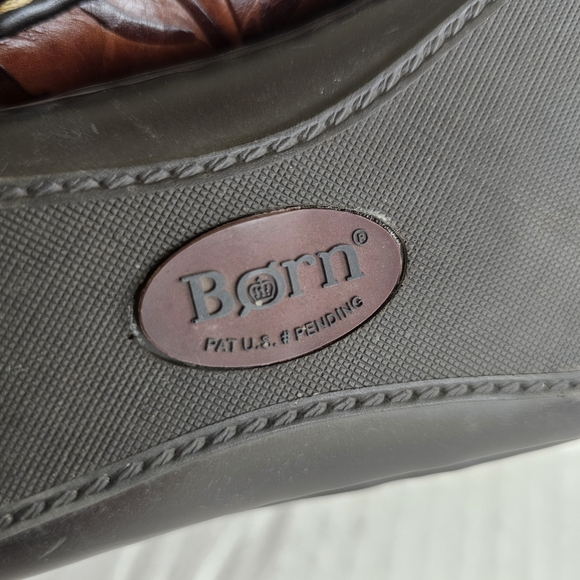 Born Brown Leather Flats Size 7.5 Tooled Embossed Floral Slip On Cushion Insoles - Picture 14 of 14